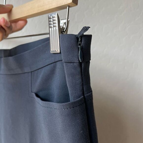 Akris Punto Trouser Pants Navy Blue Slim Fitted Tailored Pants Size 8‎ - Picture 5 of 8